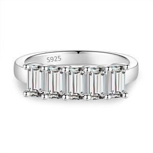 Sterling Silver Clear Cubic Zirconia Five-Stone Ring - S925